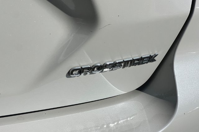 Used 2025 Subaru Crosstrek 2.5i Premium AWD/4WD image 35