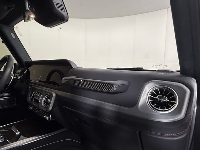 Used 2025 Mercedes-Benz G 63 AMG 4MATIC image 35
