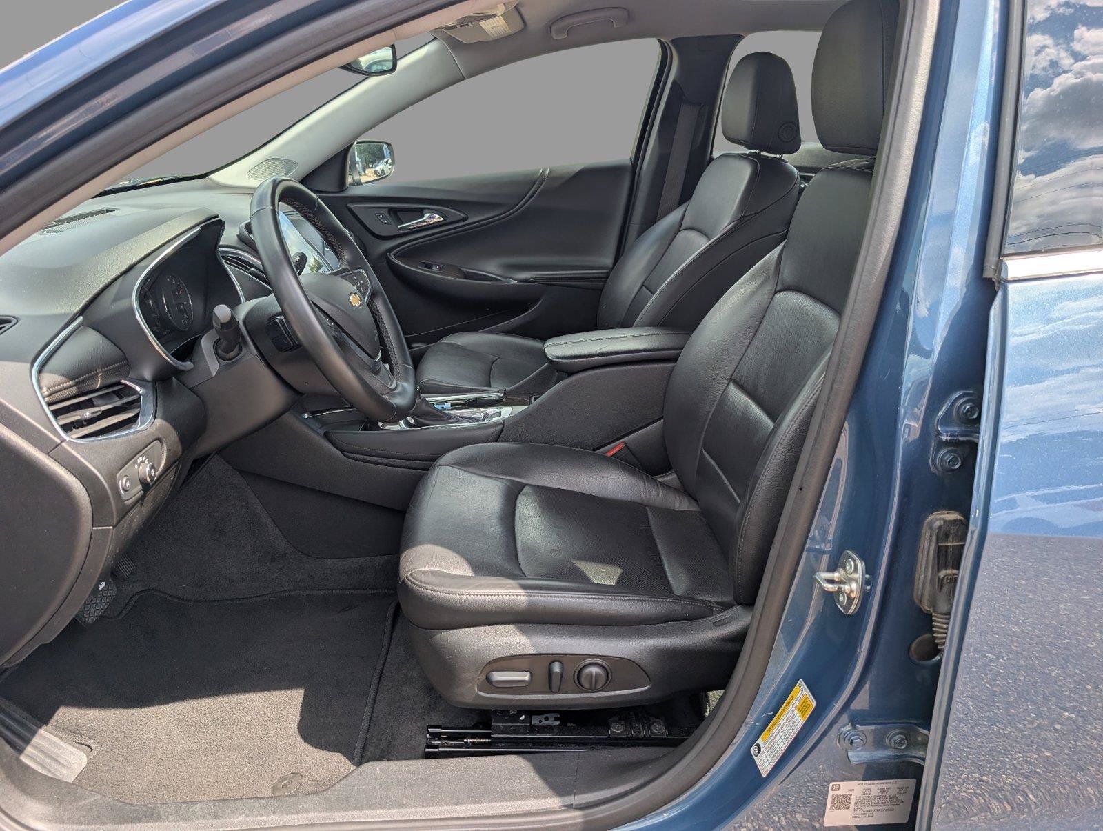 Used 2024 Chevrolet Malibu LT FWD image 12
