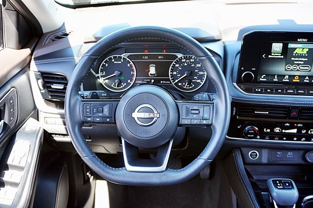Certified 2023 Nissan Rogue SL w/ SL Premium Package FWD image 30