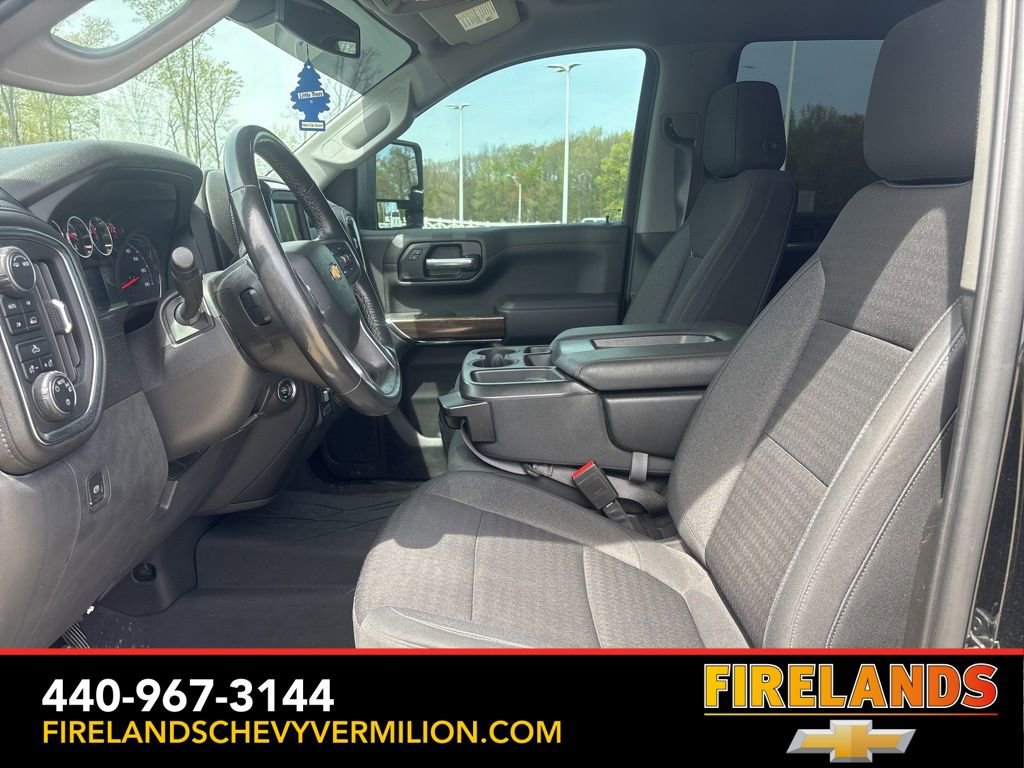 Used 2021 Chevrolet Silverado 1500 LT w/ Convenience Package II AWD/4WD image 12