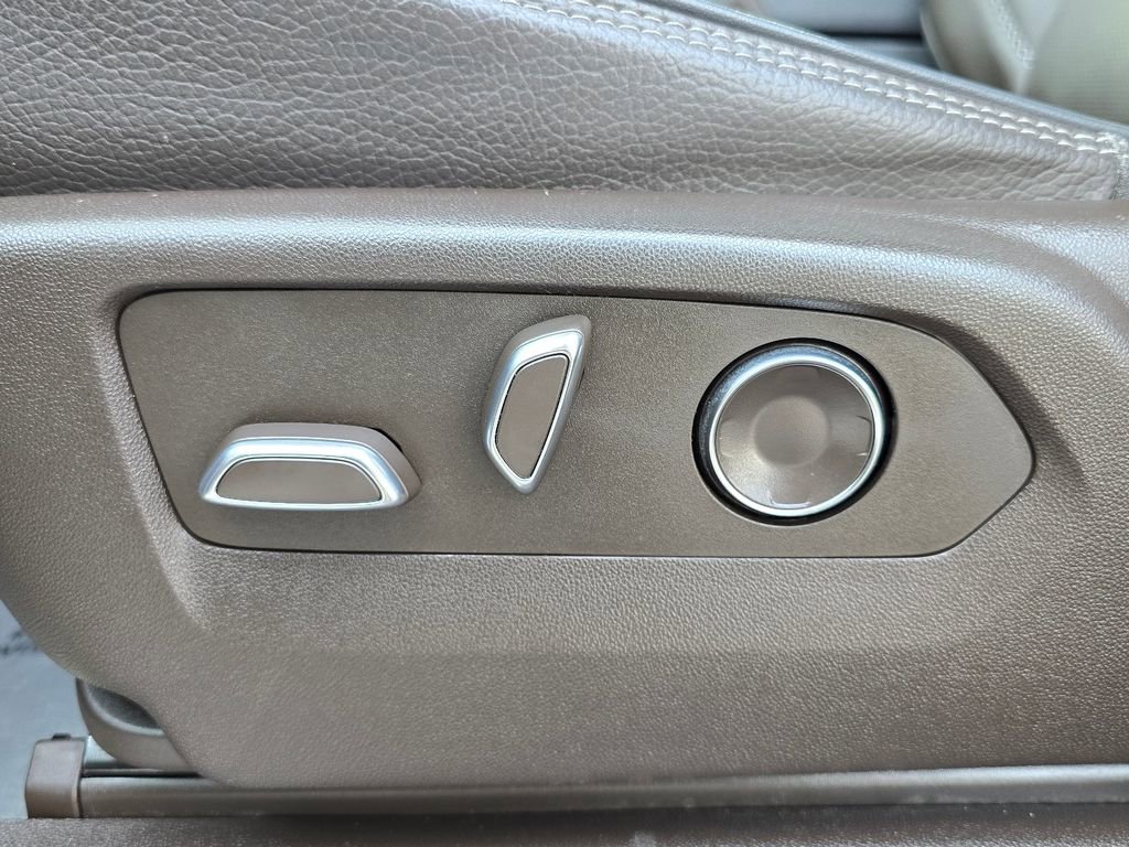 Certified 2023 GMC Yukon XL Denali w/ Denali Reserve Package image 18