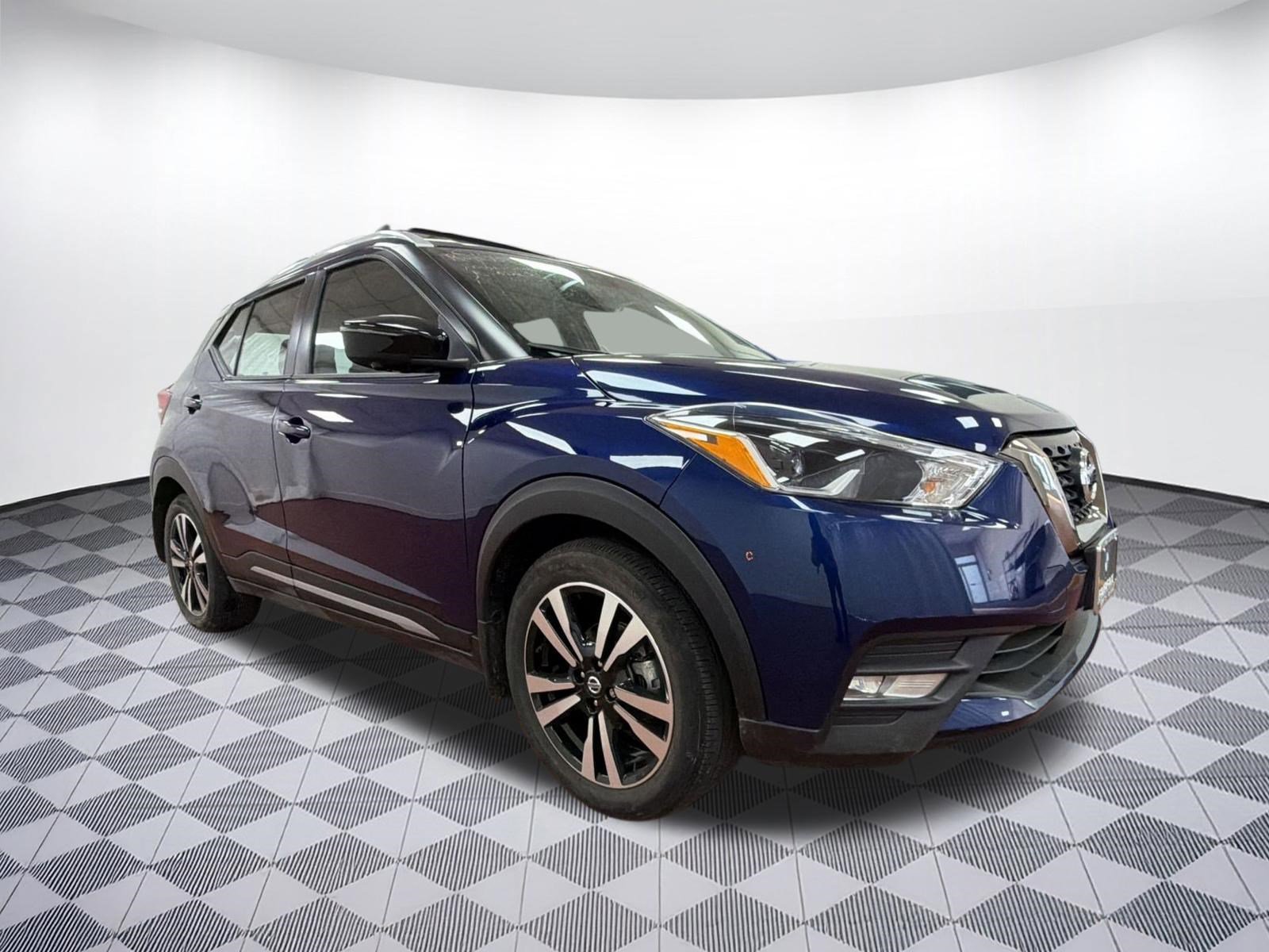 Used 2020 Nissan Kicks SR w/ Exterior Package image 6