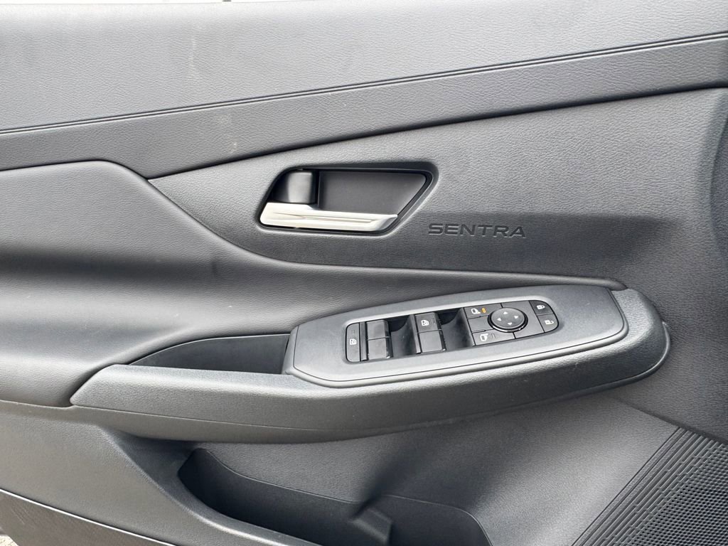 New 2026 Nissan Sentra SV w/ SV Convenience Package FWD image 17