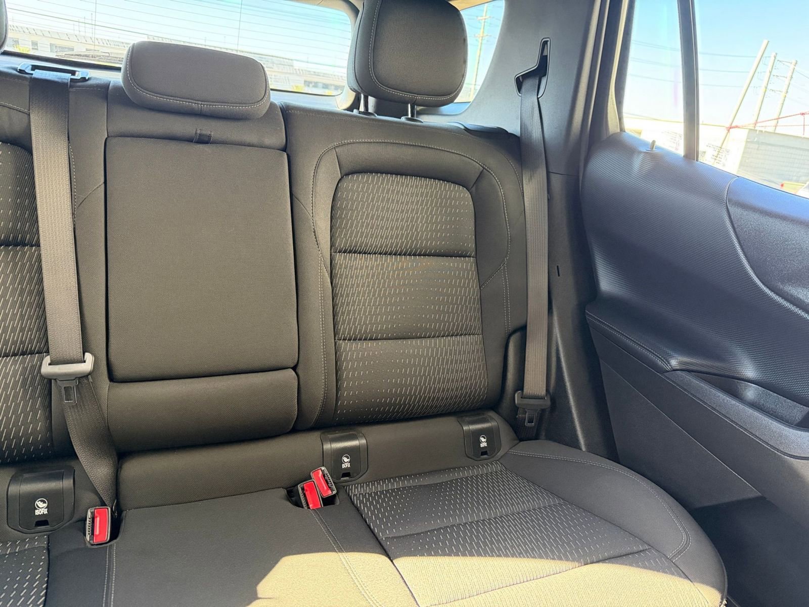 Used 2025 Chevrolet Equinox LT image 36