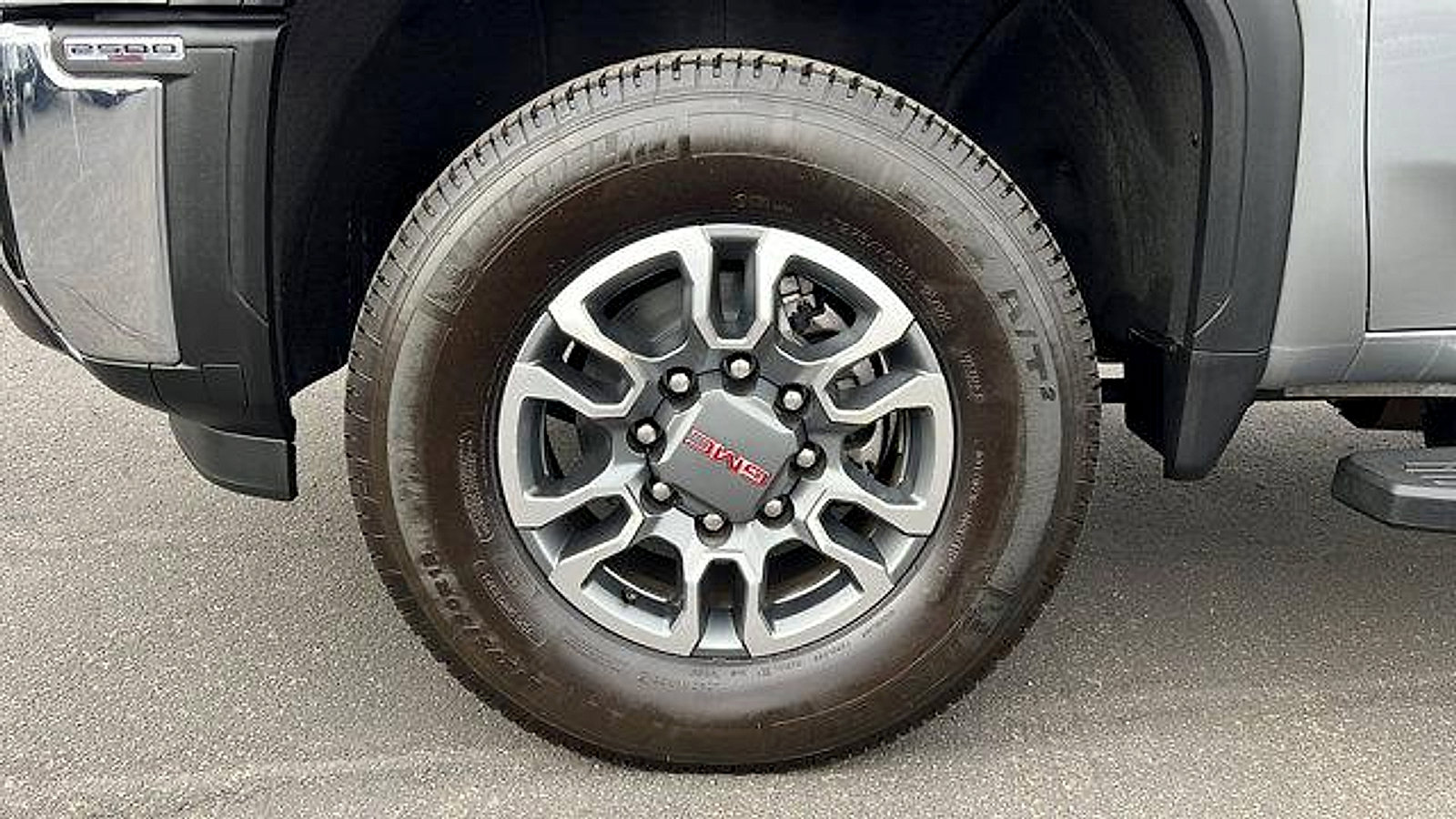 Certified 2024 GMC Sierra 2500 SLT w/ SLT Convenience Package image 11