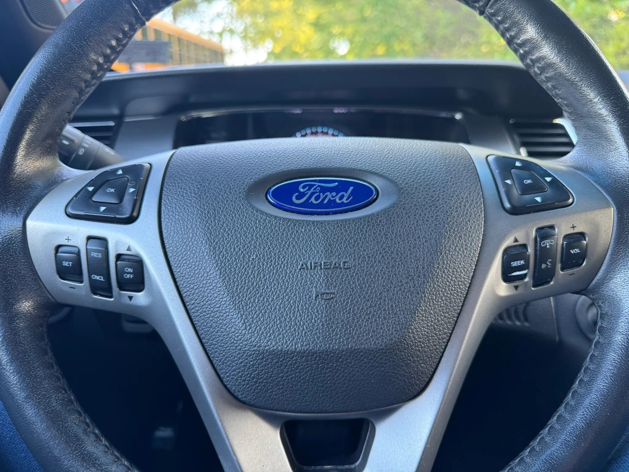 Used 2014 Ford Taurus SEL w/ Equipment Group 201A image 14