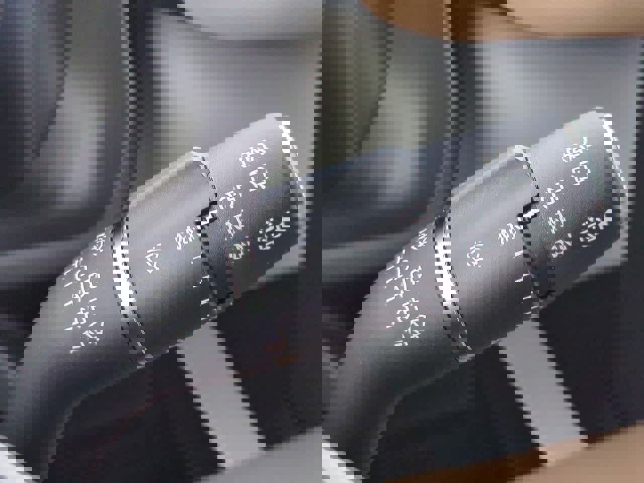 New 2026 Land Rover Defender 110 X-Dynamic SE image 27