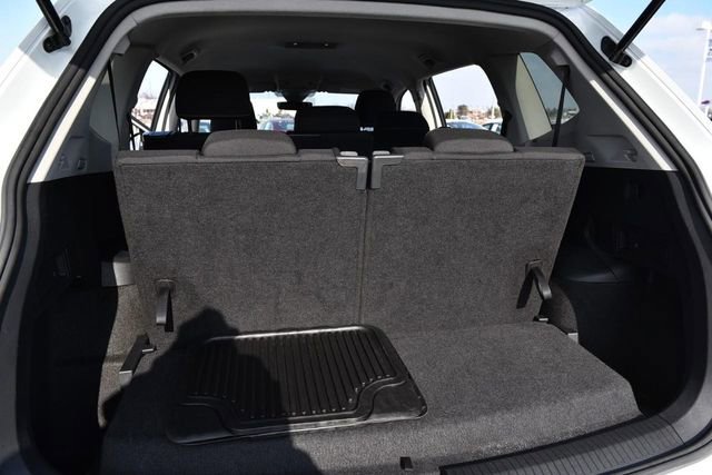Certified 2024 Volkswagen Tiguan S image 23