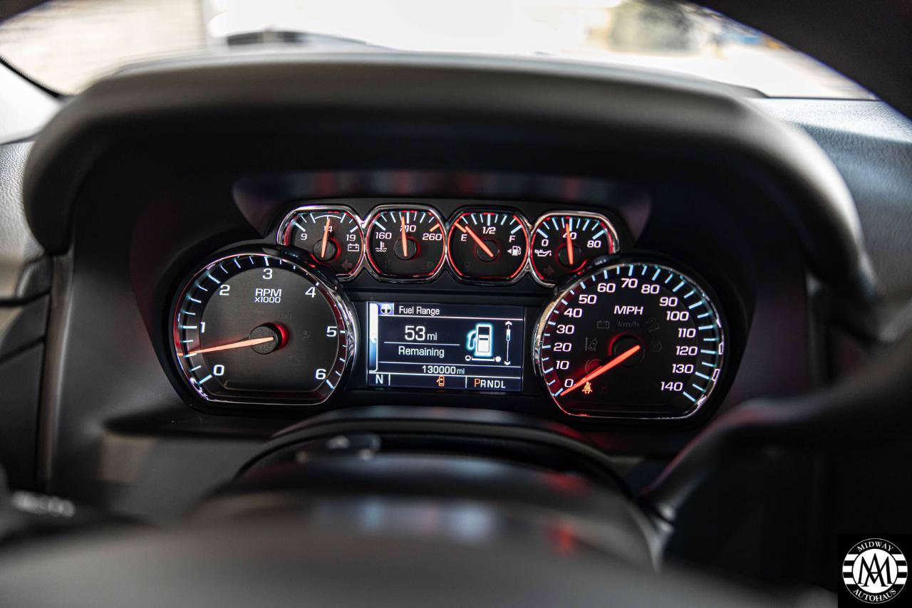 Used 2018 GMC Yukon XL SLT w/ Premium Edition AWD/4WD image 14