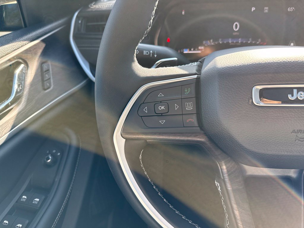 New 2027 Jeep Grand Cherokee Limited AWD/4WD image 37