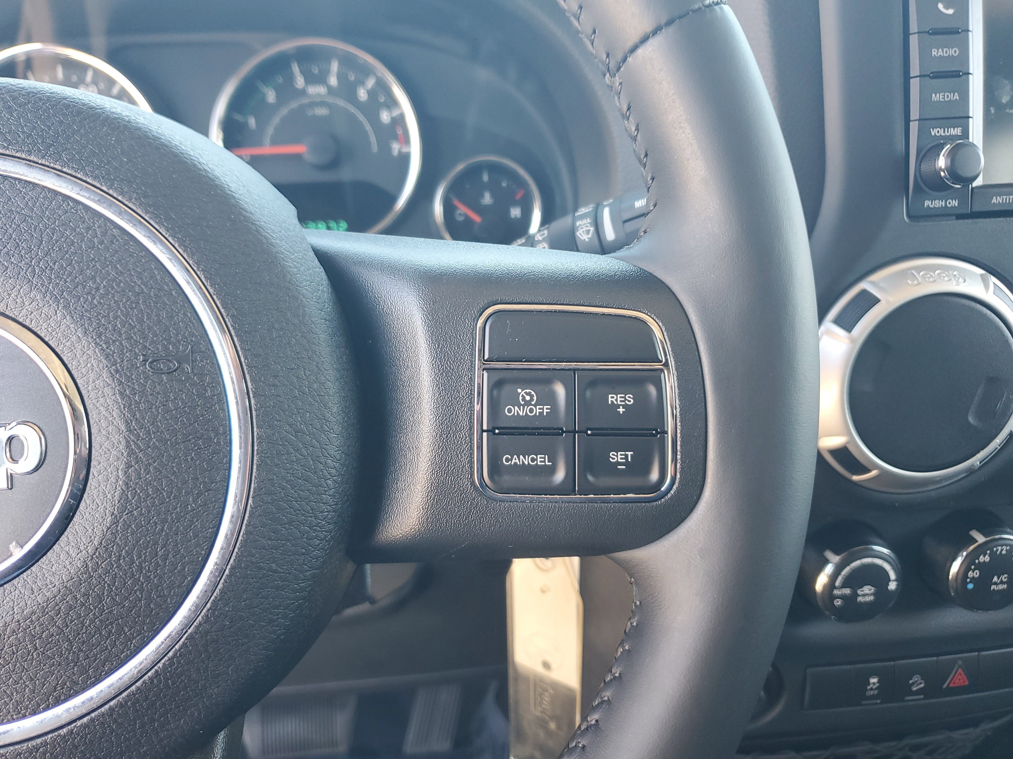 Used 2014 Jeep Wrangler Unlimited Sahara w/ Connectivity Group image 23