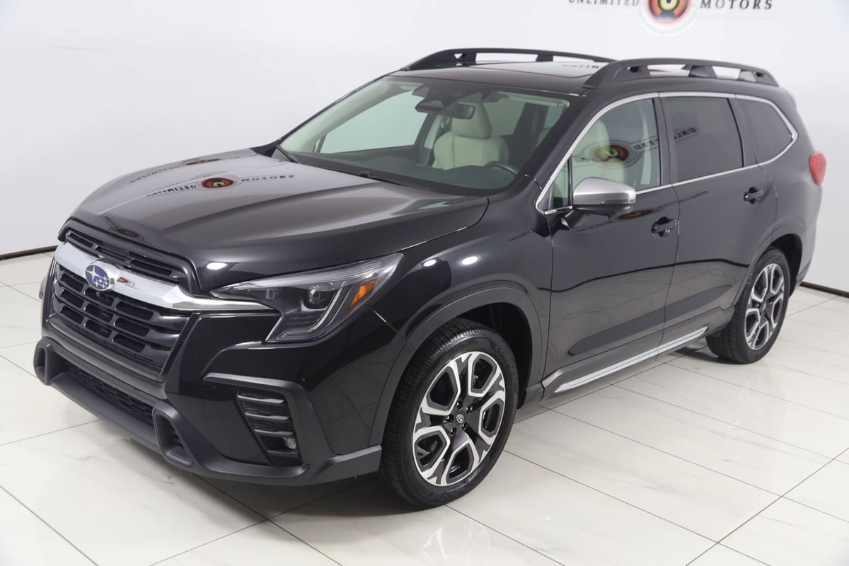 Used 2023 Subaru Ascent Limited w/ Technology Package AWD/4WD image 23