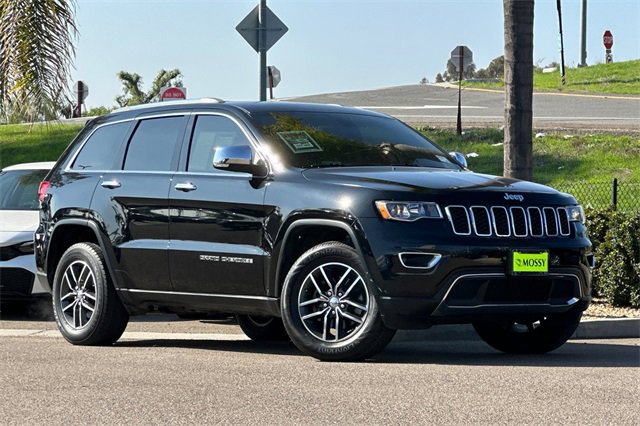 Used 2018 Jeep Grand Cherokee Limited w/ Trailer Tow Group IV image 3