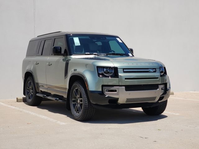 New 2025 Land Rover Defender 130 X-Dynamic SE image 2