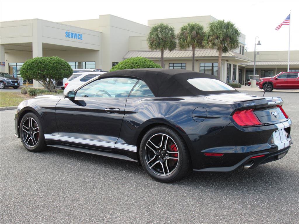 Used 2021 Ford Mustang Premium image 4
