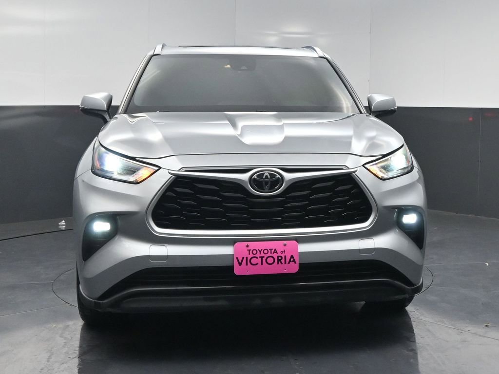 Used 2021 Toyota Highlander XLE image 21