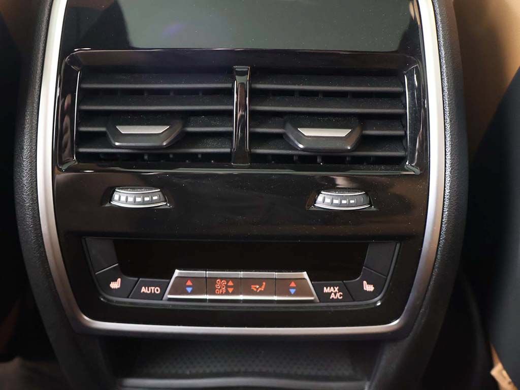 Used 2025 BMW X5 M60i w/ Executive Package AWD/4WD image 57