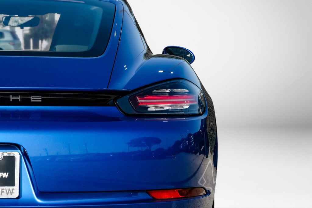 Used 2017 Porsche 718 Cayman RWD image 35