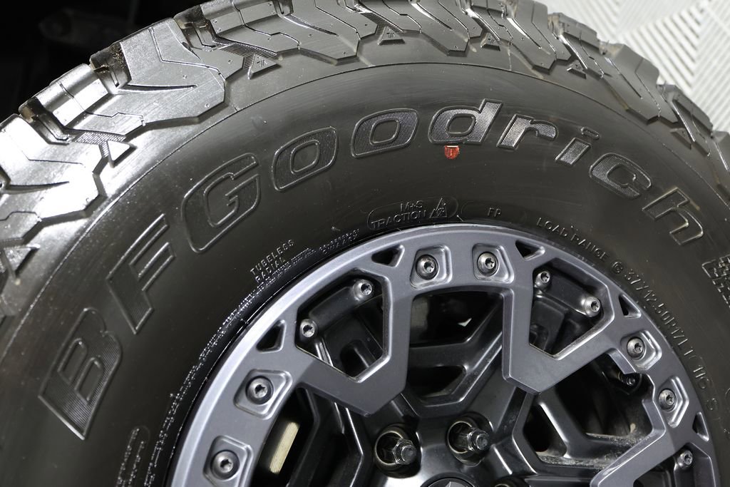 Used 2025 Ford F150 Raptor w/ Equipment Group 803A Raptor R image 48