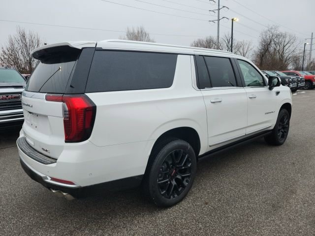 New 2026 GMC Yukon XL Denali w/ Sun & Power Step Package image 5