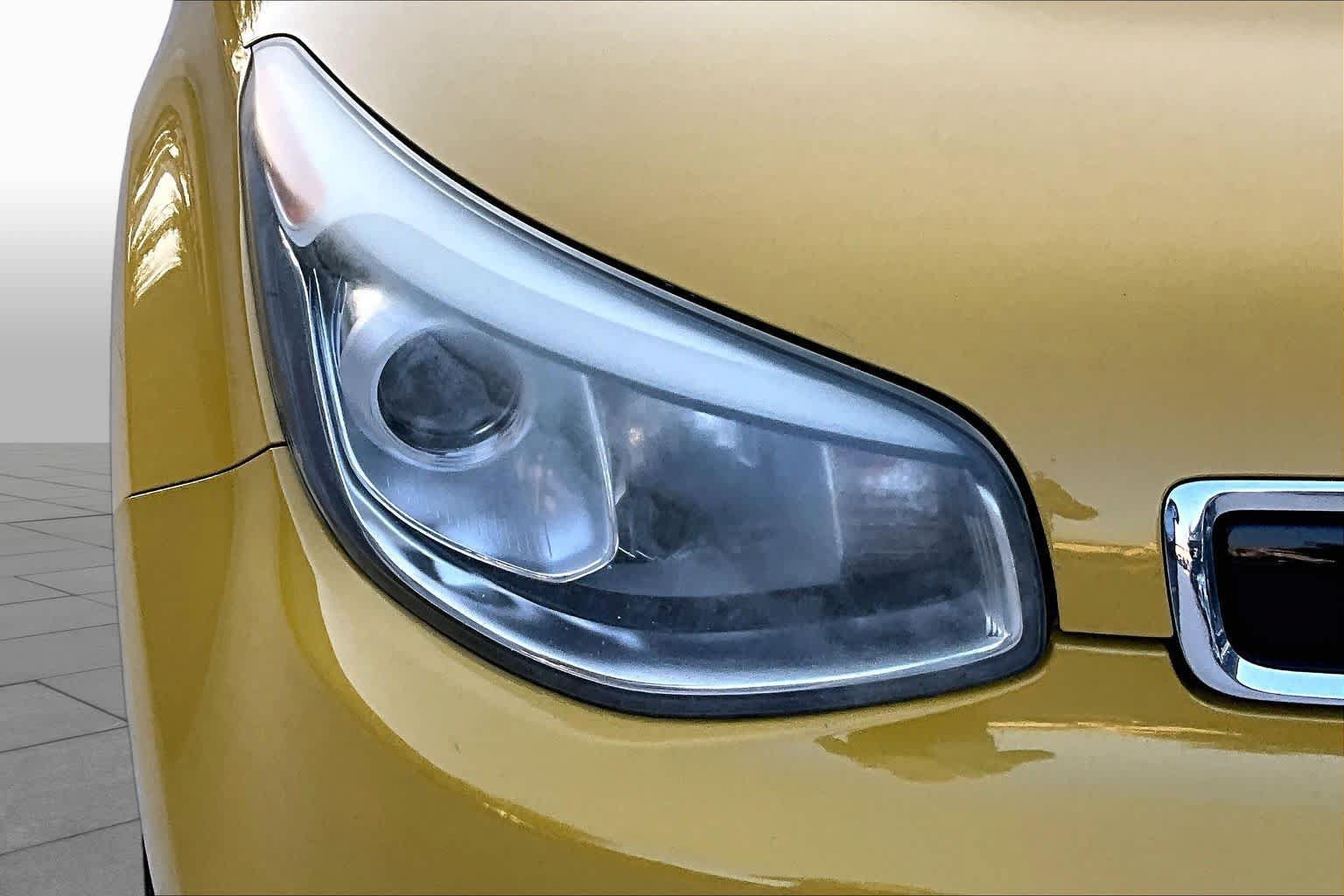 Used 2014 Kia Soul ! w/ Sun & Sound Package FWD image 29