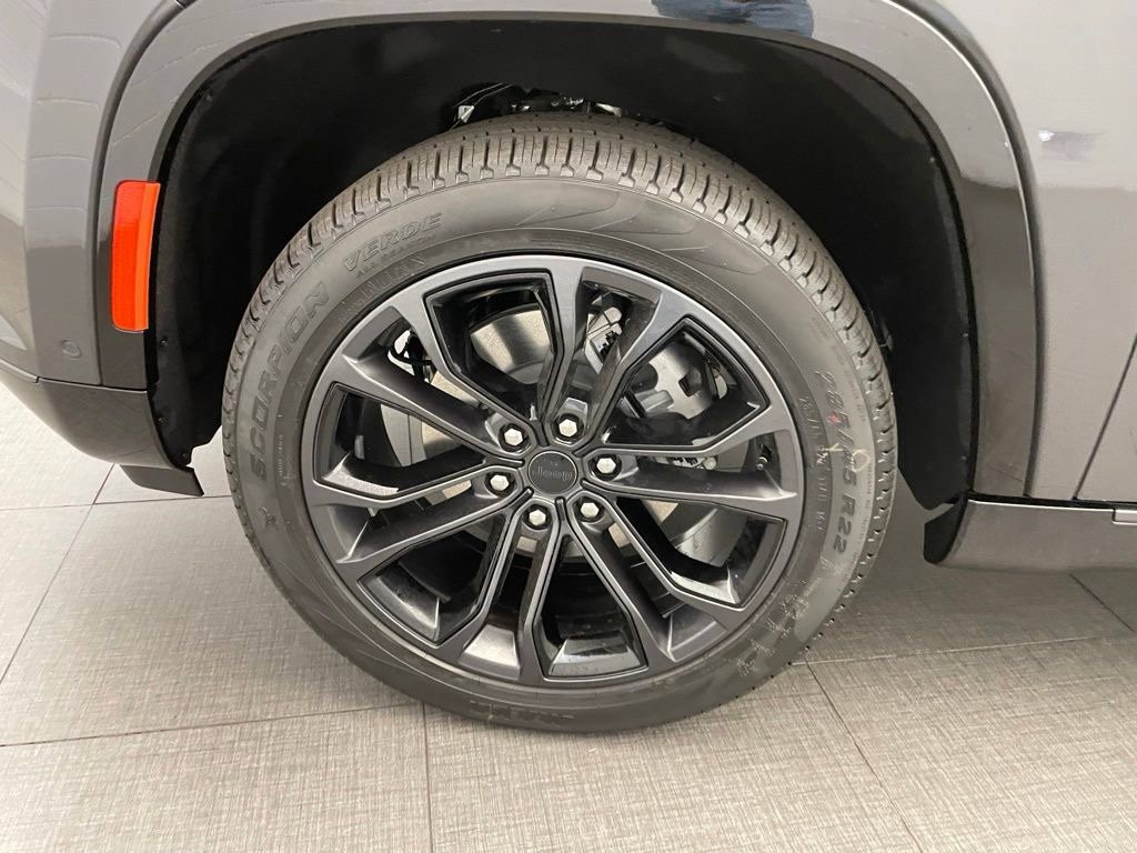 New 2026 Jeep Grand Wagoneer Summit AWD/4WD image 10