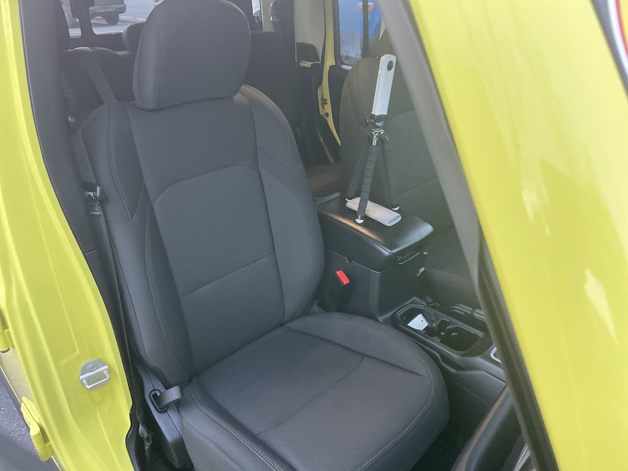 Used 2023 Jeep Gladiator Willys image 39