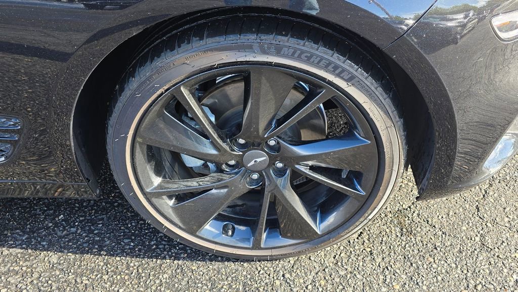 Used 2023 Genesis G70 2.0T w/ Sport Prestige Package image 9