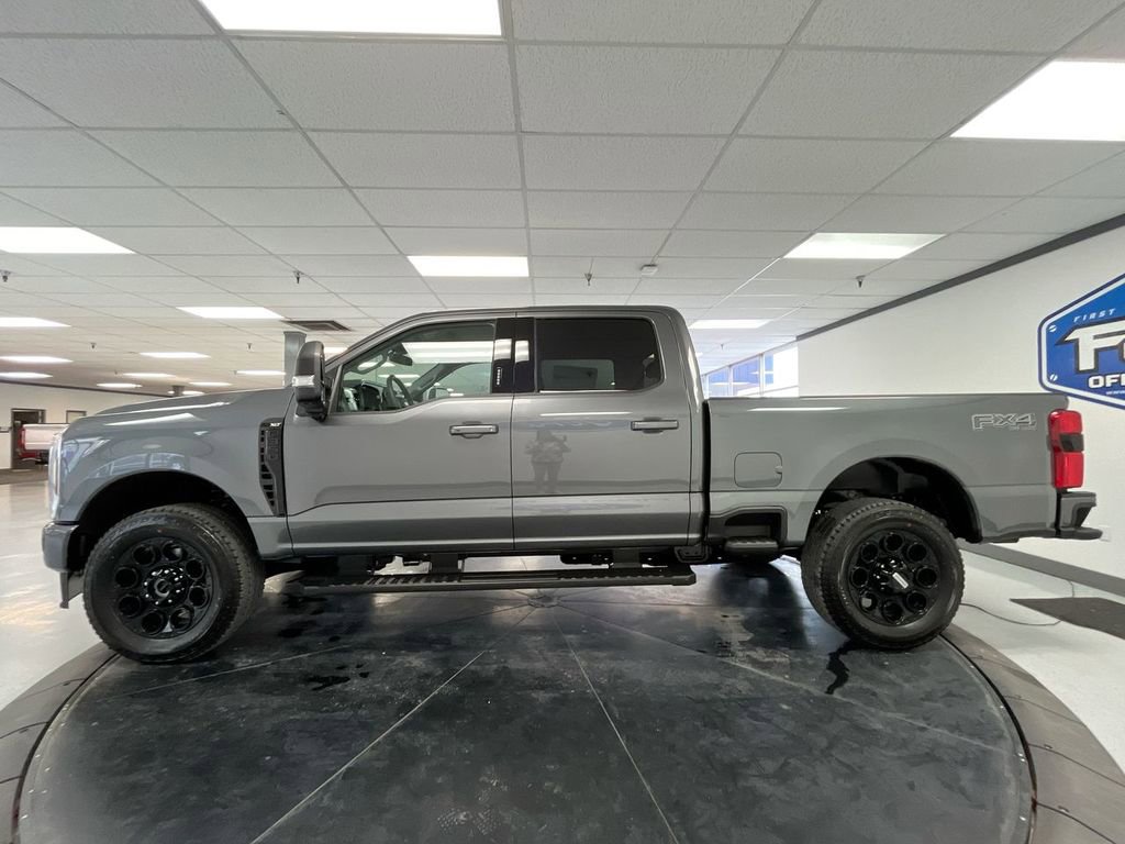New 2026 Ford F350 XLT w/ XLT Premium Package AWD/4WD image 5