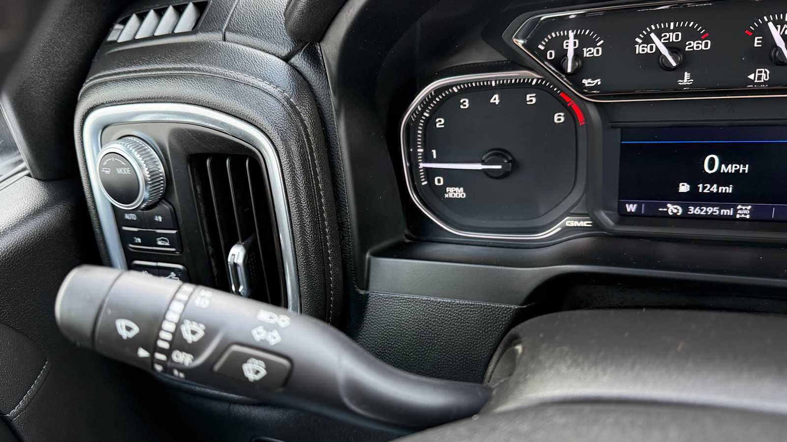 Used 2022 GMC Sierra 1500 SLT w/ SLT Convenience Package image 17