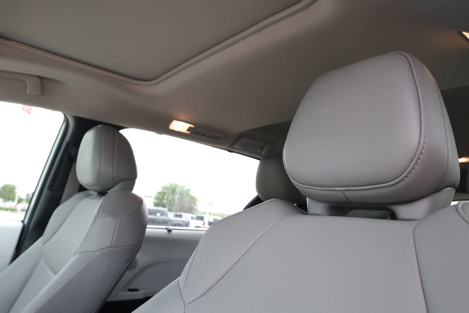 Used 2025 Toyota Sienna XLE image 15