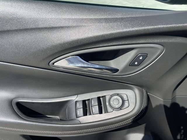 Used 2024 Buick Encore GX Preferred FWD image 21