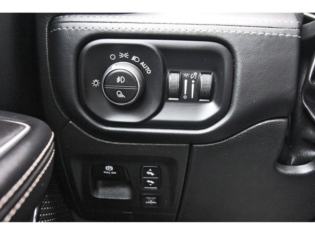 Used 2023 RAM 1500 Limited w/ Body Color Bumper Group AWD/4WD image 19