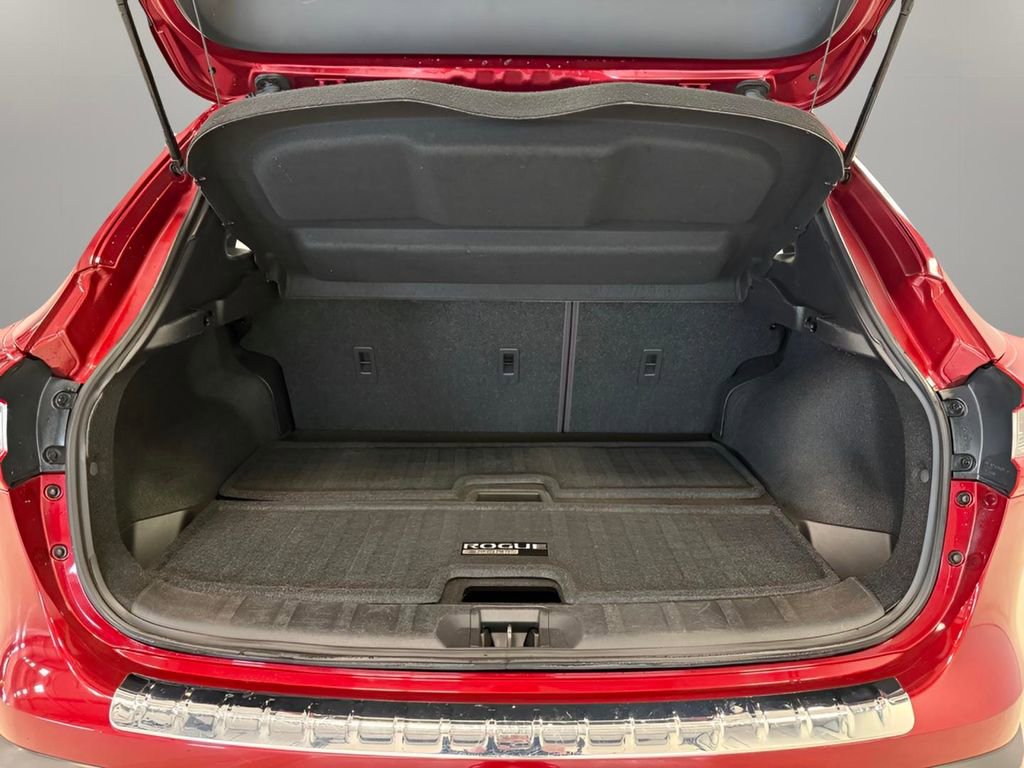 Used 2022 Nissan Rogue Sport SL image 30