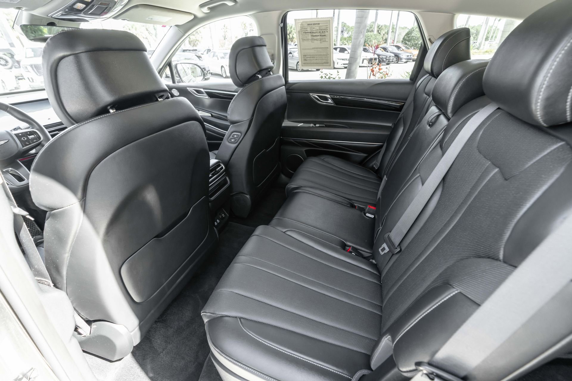 Used 2025 Genesis GV80 2.5T Standard image 32