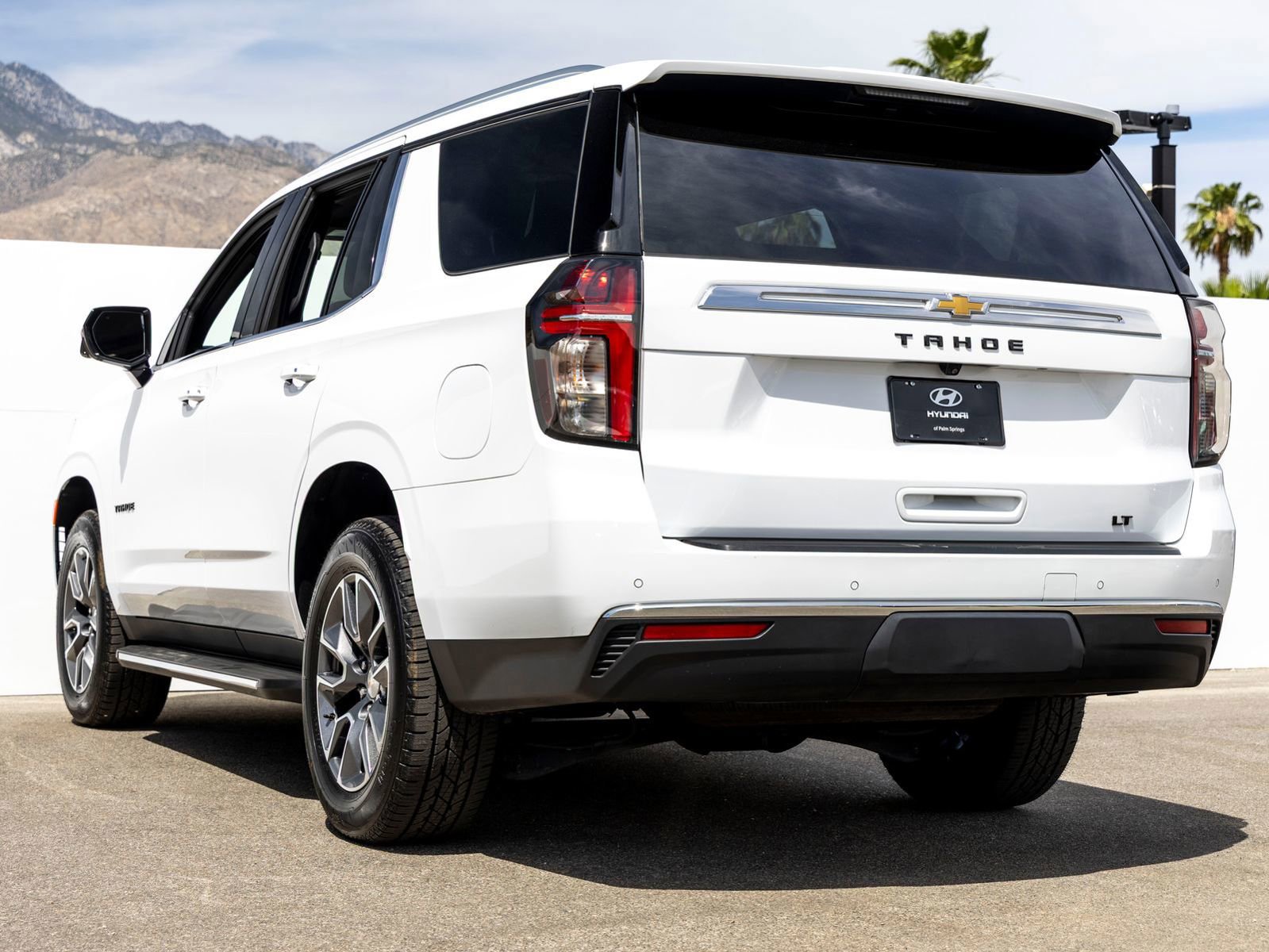 Used 2023 Chevrolet Tahoe LT w/ LT Signature Plus Package image 7