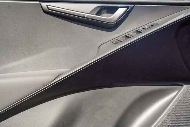 New 2026 Kia Niro LX FWD image 22