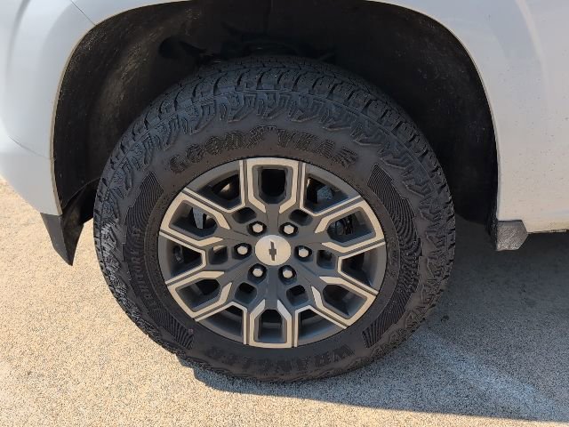 New 2025 Chevrolet Colorado Z71 w/ Technology Package AWD/4WD image 9