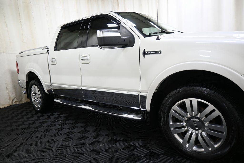Used 2006 Lincoln Mark LT 4x4 image 12