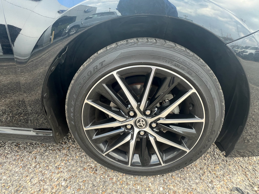 Used 2021 Toyota Camry SE image 8