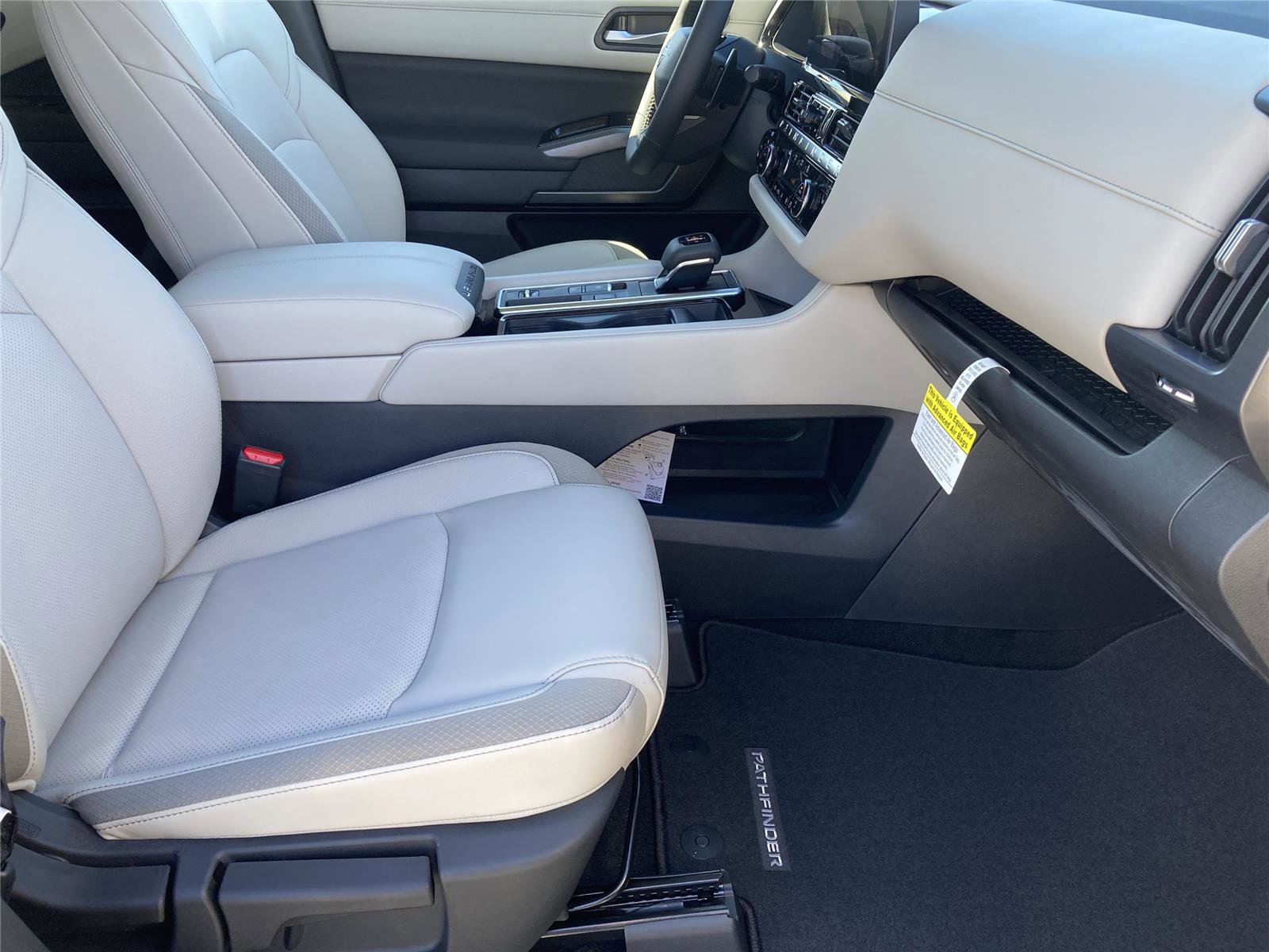 New 2026 Nissan Pathfinder SL image 30