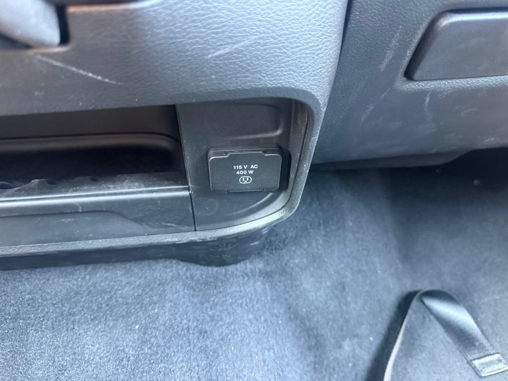 Used 2025 RAM 2500 Tradesman w/ Safety Group AWD/4WD image 31
