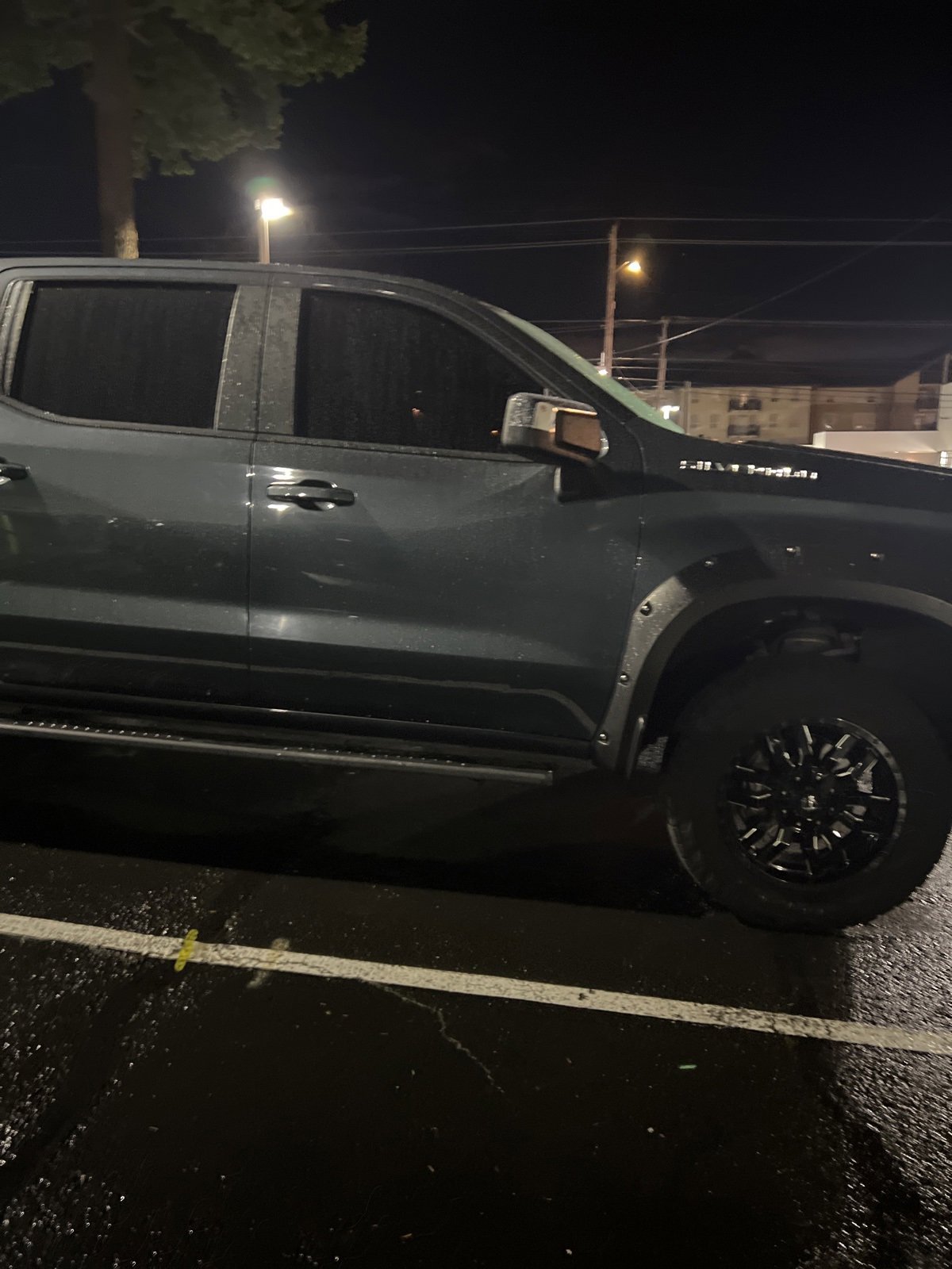 Used 2020 Chevrolet Silverado 1500 LT image 4