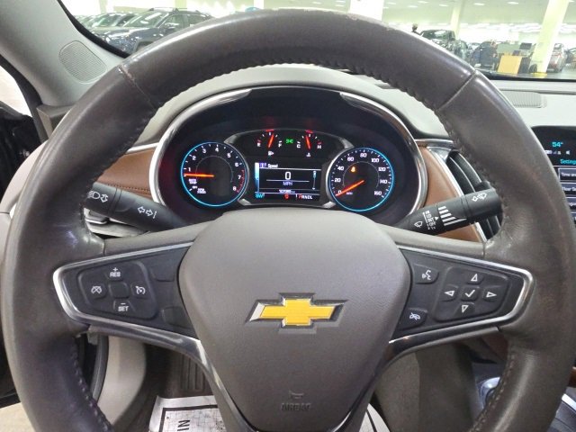 Used 2018 Chevrolet Malibu LT w/ Leather Package image 23