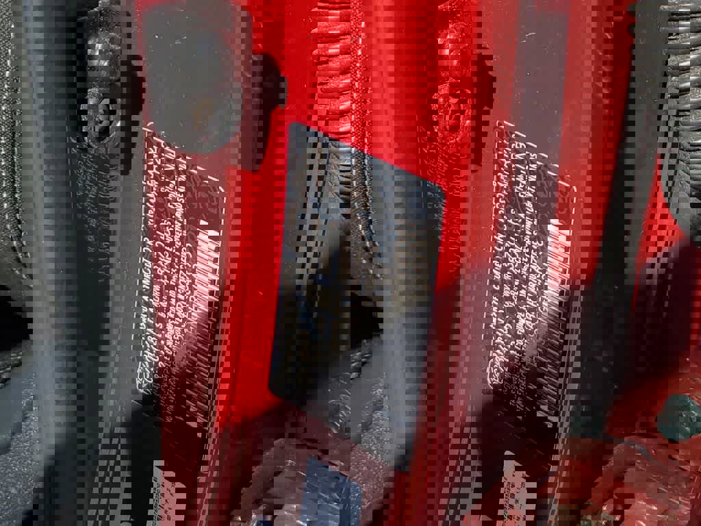 Used 2024 Hyundai Venue SEL image 18