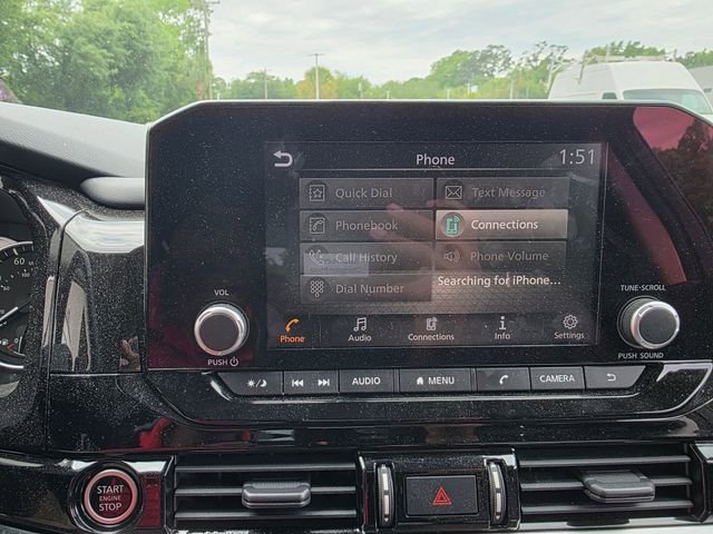 Used 2022 Nissan Pathfinder SV AWD/4WD image 28