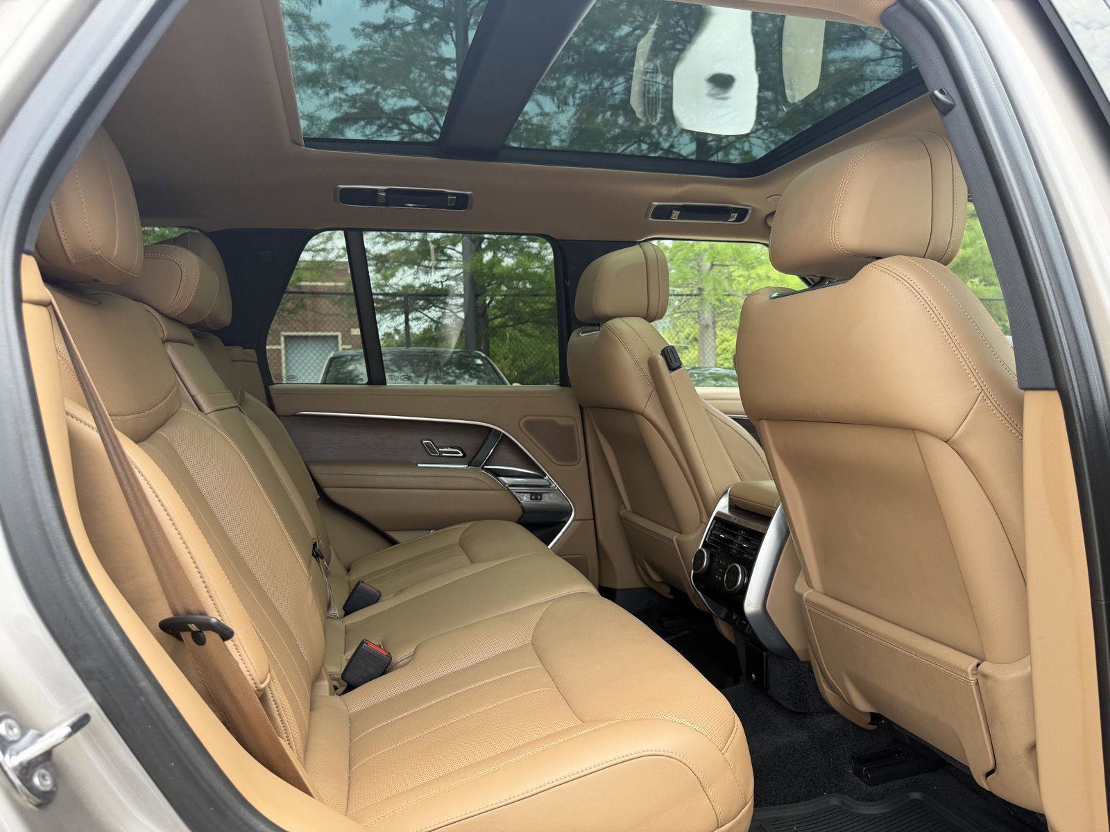 Used 2023 Land Rover Range Rover SE AWD/4WD image 29