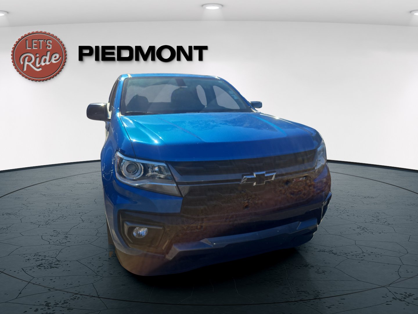 Used 2022 Chevrolet Colorado Z71 AWD/4WD image 2