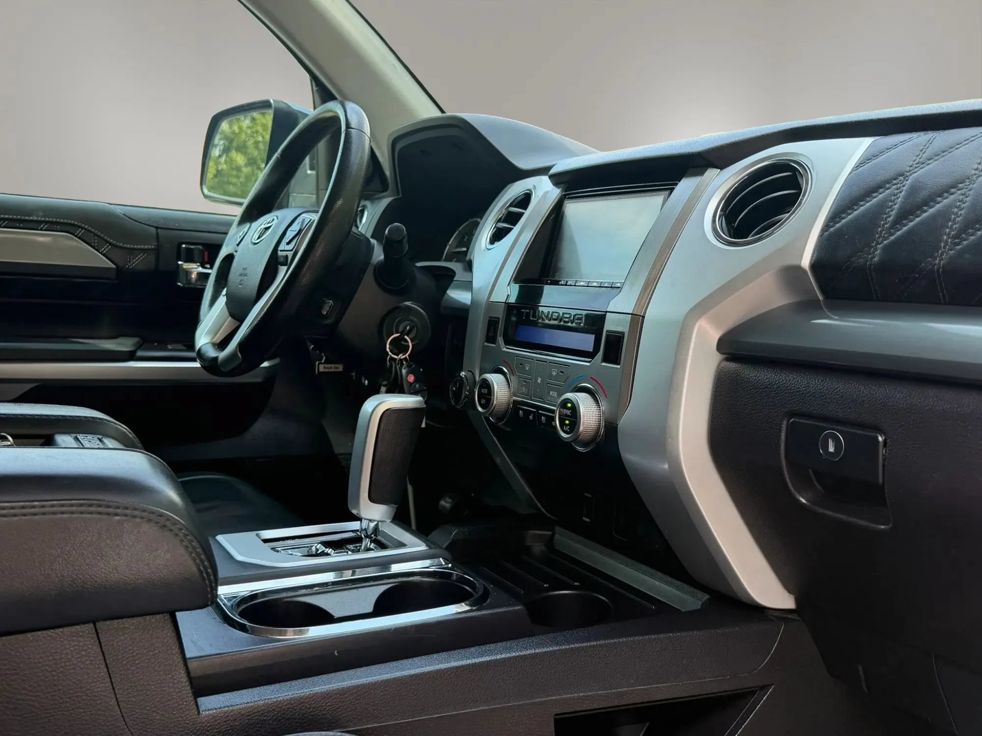 Used 2016 Toyota Tundra Platinum AWD/4WD image 21